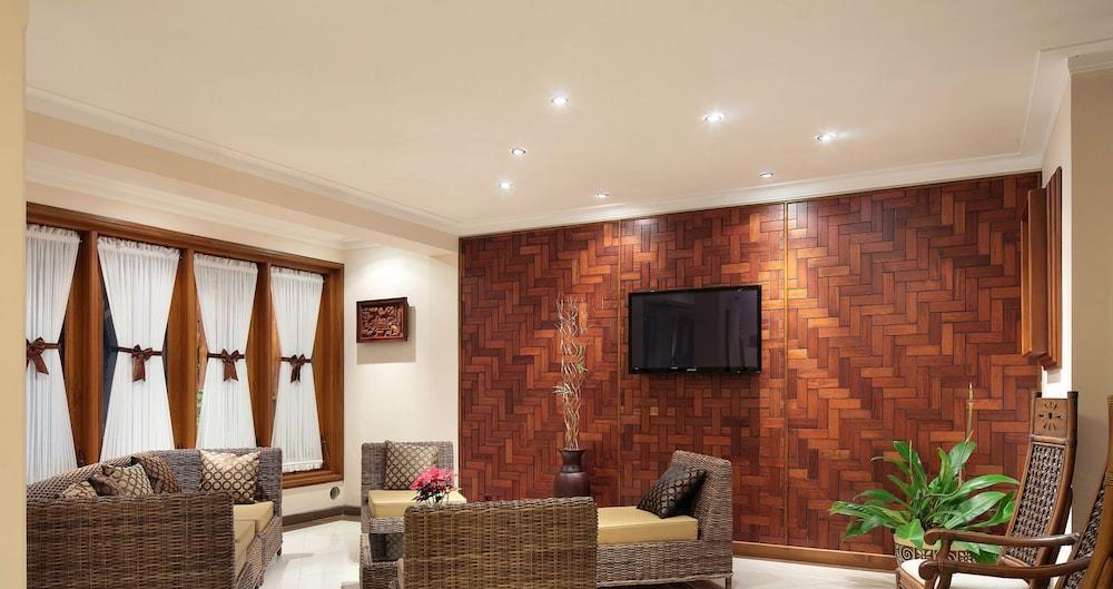 Kertanegara Premium Guest House Маланг Екстериор снимка