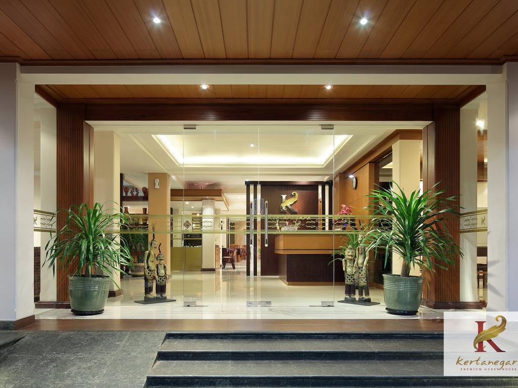 Kertanegara Premium Guest House Маланг Екстериор снимка